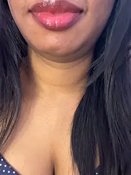 Snapshot of tamil_Aarathi chatting on June 2026 05:25:01 PM tamil Aarathi online show from June 2026 05:25:01 PM