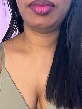 Snapshot of tamil_Aarathi chatting on June 2026 05:17:02 PM tamil Aarathi online show from June 2026 05:17:02 PM