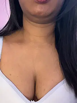 Snapshot of tamil_Aarathi chatting on June 2026 05:29:01 PM tamil Aarathi online show from June 2026 05:29:01 PM
