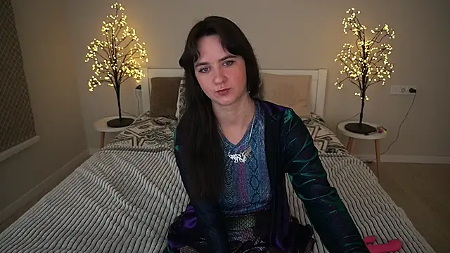 BerryDiva online show from September 2025 08:19:01 PM