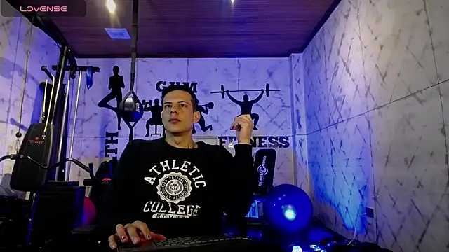 Dustin Sonne online show from November 2025 03:54:02 AM