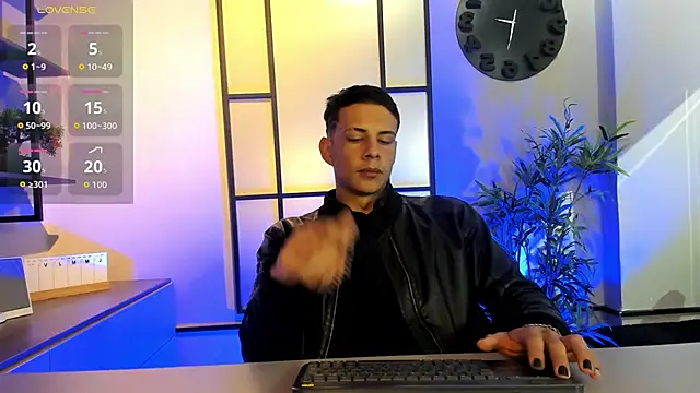 Dustin Sonne online show from October 2025 03:41:02 AM