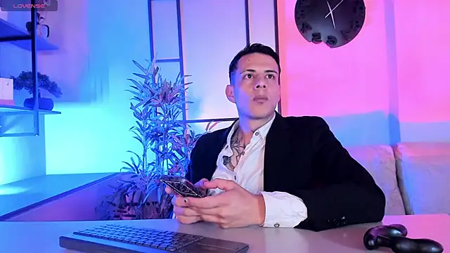 Dustin Sonne online show from December 2025 03:49:02 AM