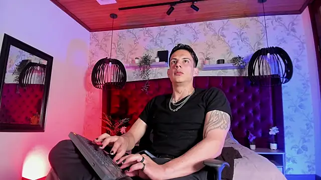 Snapshot of Dustin_Sonne chatting on June 2026 03:45:02 AM Dustin Sonne online show from June 2026 03:45:02 AM