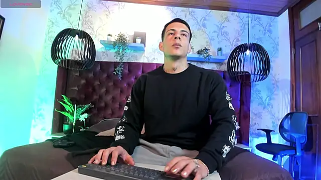 Dustin Sonne online show from April 2026 03:35:01 AM