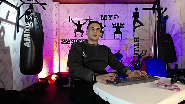 Snapshot of Dustin_Sonne chatting on March 2026 03:30:02 AM Dustin Sonne online show from March 2026 03:30:02 AM