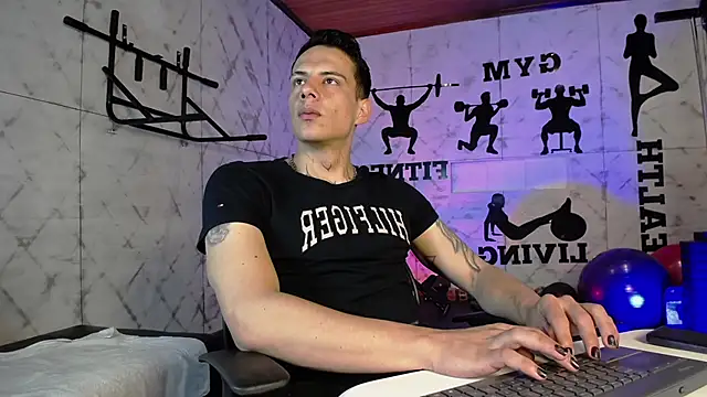Dustin Sonne online show from May 2026 03:17:02 AM