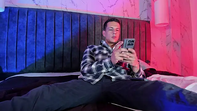 Dustin Sonne online show from January 2026 03:43:01 AM