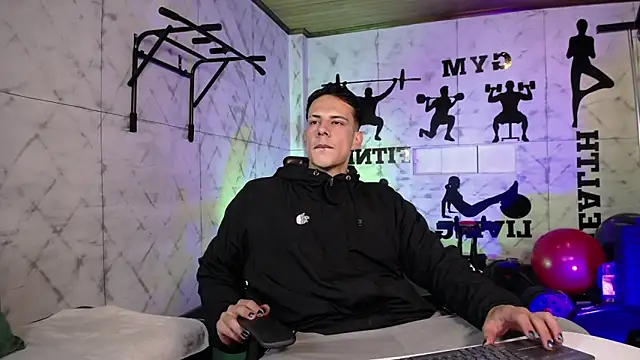 Dustin Sonne online show from June 2026 03:39:01 AM