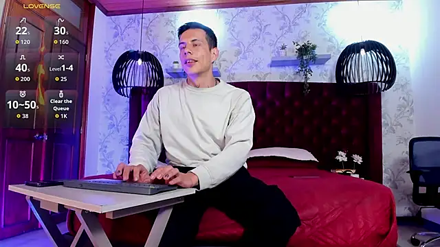 Dustin Sonne online show from September 2025 03:46:01 AM