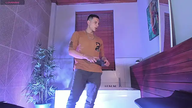 Dustin Sonne online show from October 2025 03:38:01 AM