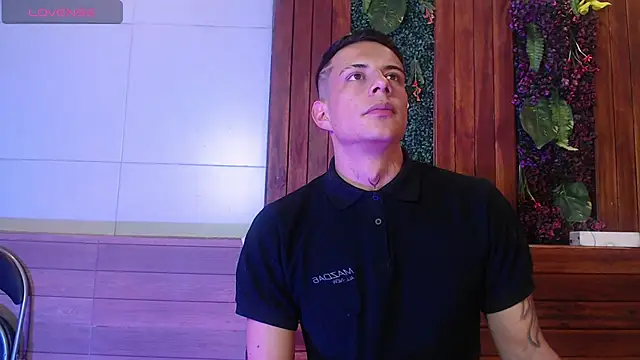 Dustin Sonne online show from October 2025 04:22:01 AM