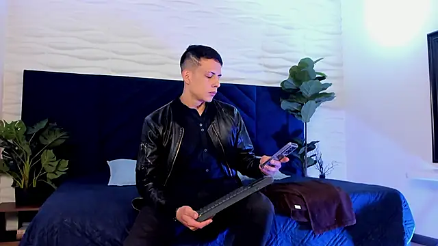 Dustin Sonne online show from October 2025 03:49:01 AM