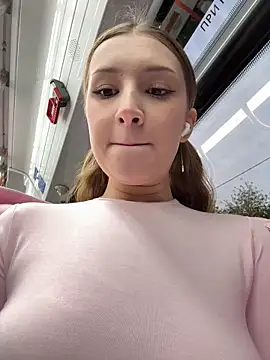 Snapshot of katexxxx chatting on October 2025 03:13:02 PM katexxxx online show from October 2025 03:13:02 PM