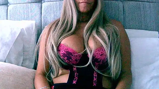 TheShyOne online show from September 2025 05:08:01 PM