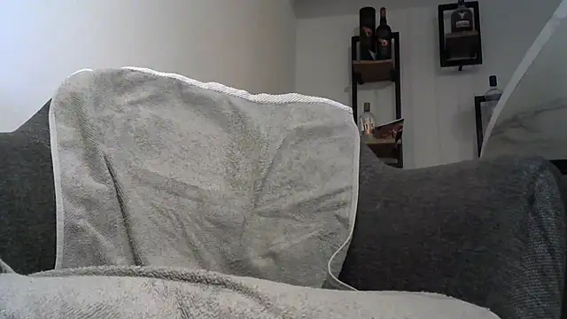 lucian red online show from November 2025 07:08:01 PM