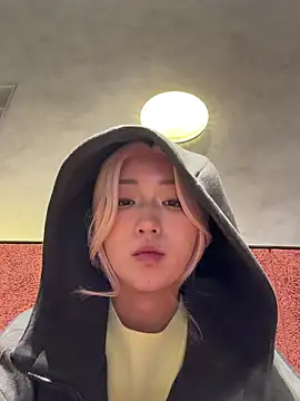 winter11 online show from November 2025 04:38:02 AM