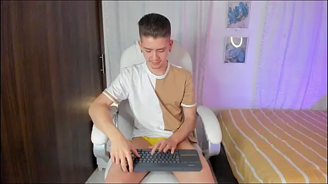 Snapshot of ThiagooJames chatting on September 2025 12:38:02 AM ThiagooJames online show from September 2025 12:38:02 AM