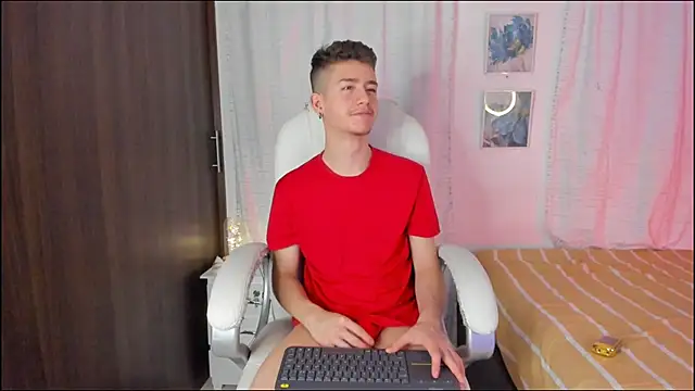 Snapshot of ThiagooJames chatting on September 2025 03:22:01 AM ThiagooJames online show from September 2025 03:22:01 AM