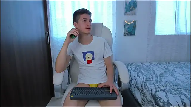 Snapshot of ThiagooJames chatting on September 2025 09:53:02 PM ThiagooJames online show from September 2025 09:53:02 PM