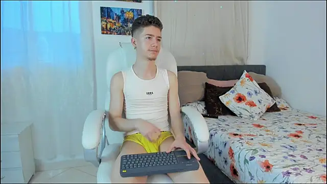 Snapshot of ThiagooJames chatting on October 2025 10:41:02 PM ThiagooJames online show from October 2025 10:41:02 PM