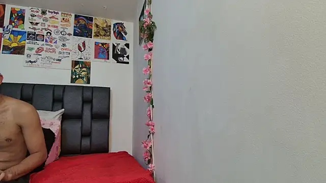 ashtoncooperr online show from September 2025 09:03:01 PM