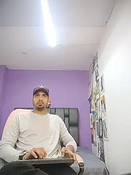 ashtoncooperr online show from February 2026 07:02:02 PM