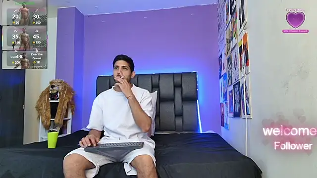 ashtoncooperr online show from November 2025 07:06:01 PM