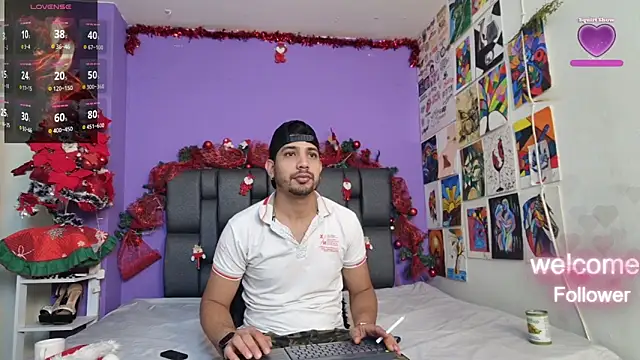 ashtoncooperr online show from December 2025 04:09:02 PM