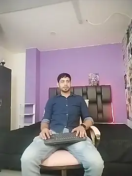 ashtoncooperr online show from November 2025 05:50:02 PM