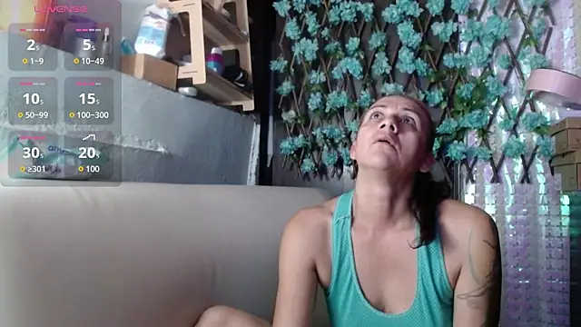 darling hott online show from April 2026 08:49:01 AM