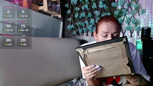 darling hott online show from March 2026 08:51:02 AM