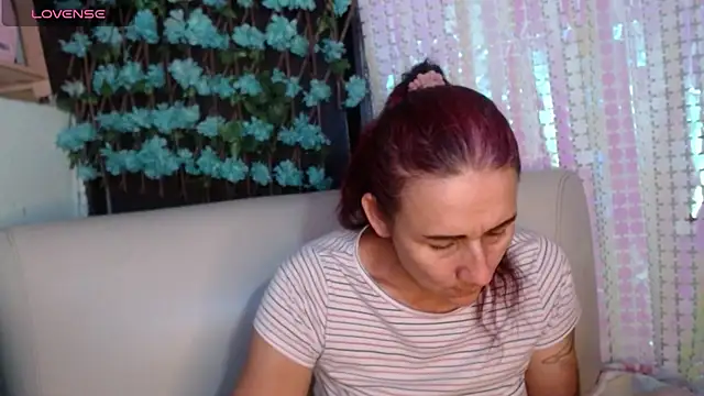 darling hott online show from July 2026 09:48:02 PM
