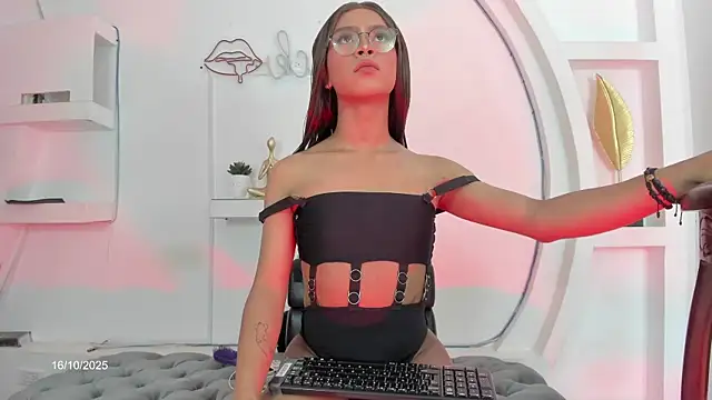 Vicky Hottman online show from October 2025 04:25:02 AM
