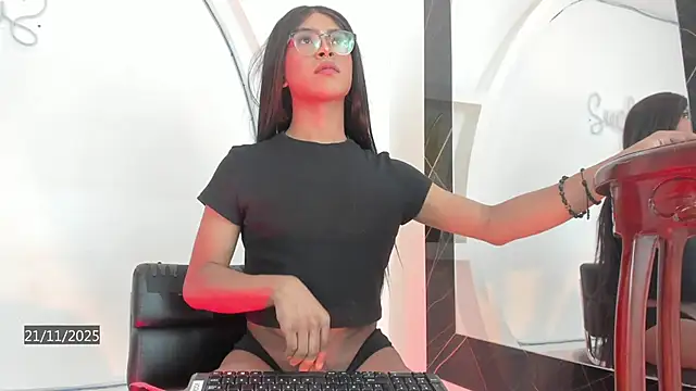 Snapshot of Vicky_Hottman chatting on November 2025 04:22:02 AM Vicky Hottman online show from November 2025 04:22:02 AM