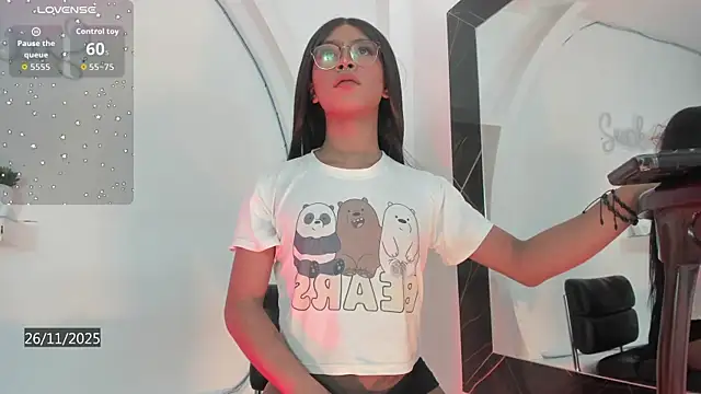 Snapshot of Vicky_Hottman chatting on November 2025 04:13:01 AM Vicky Hottman online show from November 2025 04:13:01 AM