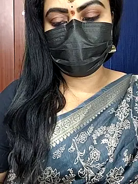 Snapshot of honey-flower chatting on September 2025 11:49:02 PM honey-flower online show from September 2025 11:49:02 PM