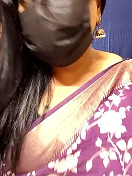 Snapshot of honey-flower chatting on October 2025 03:46:02 PM honey-flower online show from October 2025 03:46:02 PM