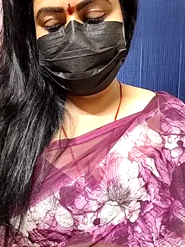 Snapshot of honey-flower chatting on October 2025 06:31:01 PM honey-flower online show from October 2025 06:31:01 PM