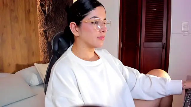 evelin lopezz online show from October 2025 02:13:01 AM