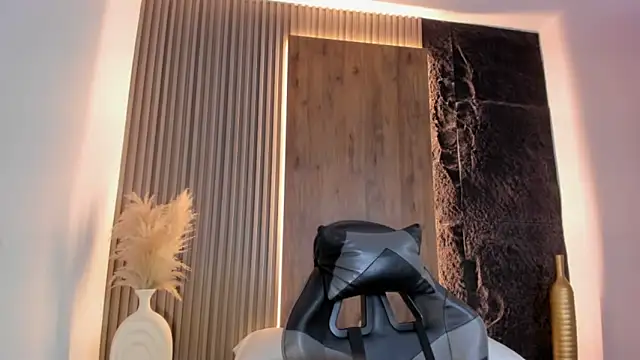 evelin lopezz online show from October 2025 02:23:01 AM