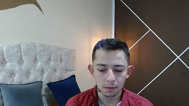 Aleecandrews online show from September 2025 07:31:01 PM
