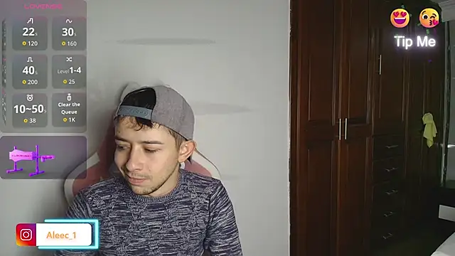 Aleecandrews online show from October 2025 07:11:02 PM