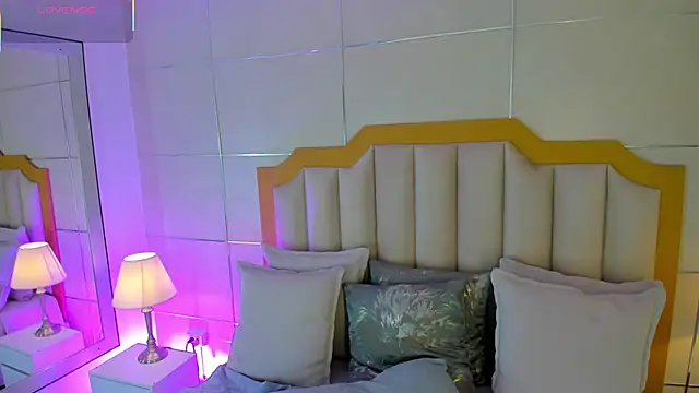 MaddieParker online show from December 2025 07:08:02 PM