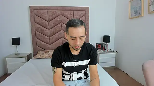 Lushian  online show from November 2025 03:01:01 PM