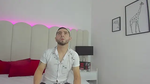 Lushian  online show from November 2025 03:23:01 PM