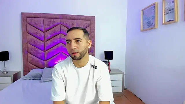 Lushian  online show from December 2025 03:36:02 PM