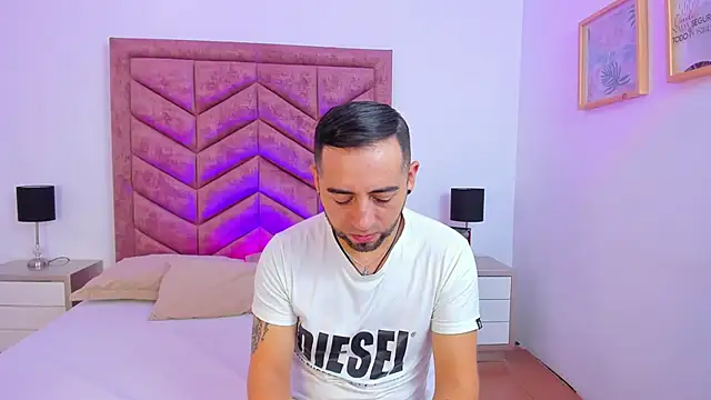 Lushian  online show from February 2026 03:23:01 PM