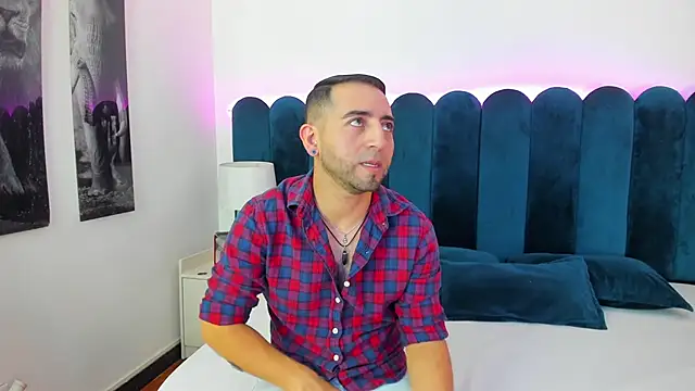 Lushian  online show from February 2026 09:26:01 PM