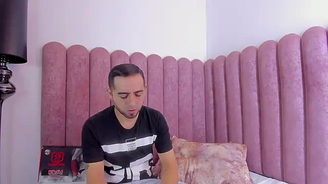 Lushian  online show from November 2025 02:32:01 PM